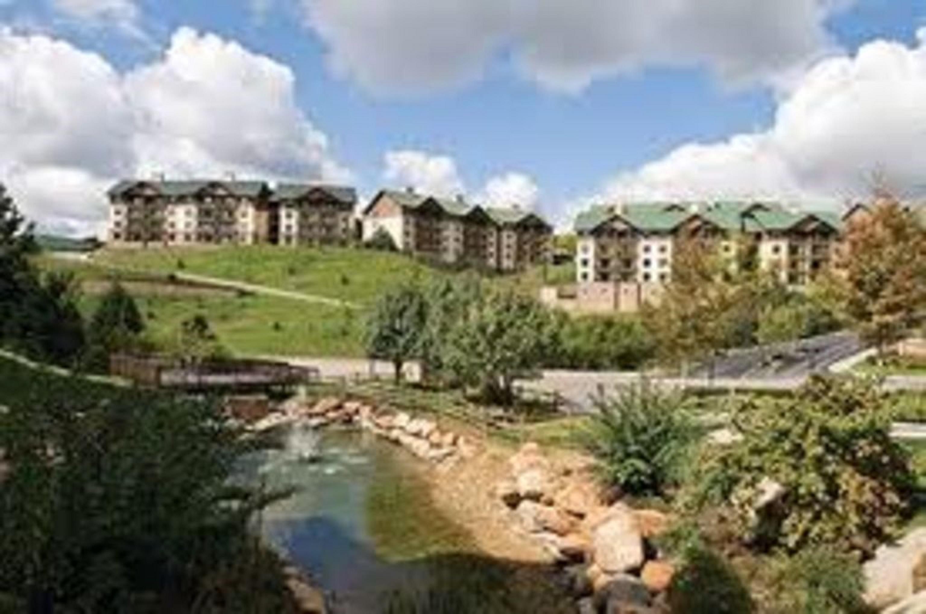 สโมคกี้ เมน์เท็น รีสอร์ต Hotel เซอเวียร์วีล ภายนอก รูปภาพ