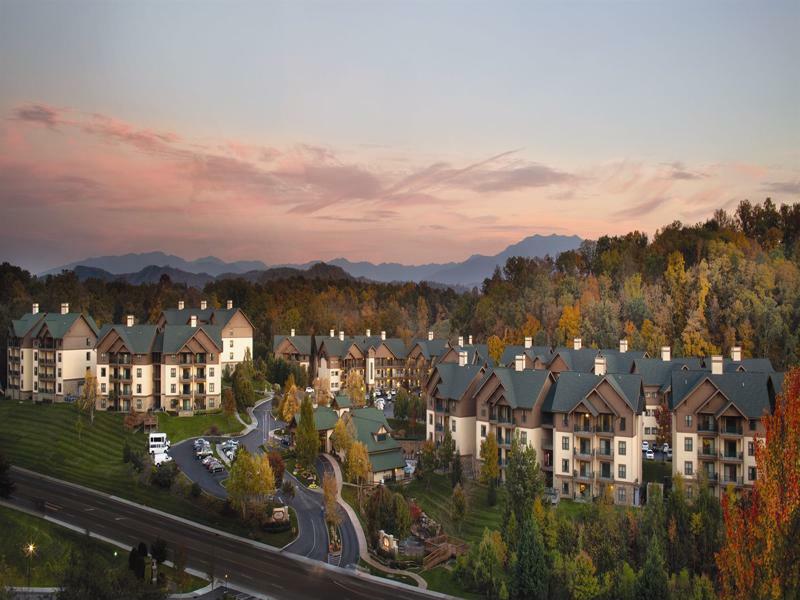 สโมคกี้ เมน์เท็น รีสอร์ต Hotel เซอเวียร์วีล ภายนอก รูปภาพ